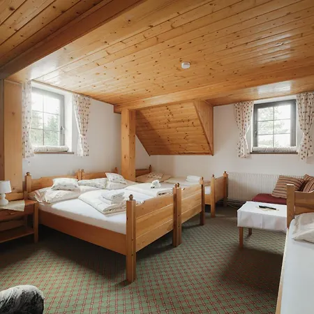 Farma U Mauritzu Гостевой дом 3*