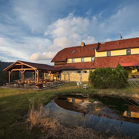 Farma U Mauritzů, 42, Stožec, 38444, Czech Republic Penzion 3*
